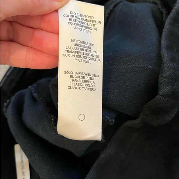 Frame The Jetset Skinny Crop in Sheen Noir - Picture 13 of 16